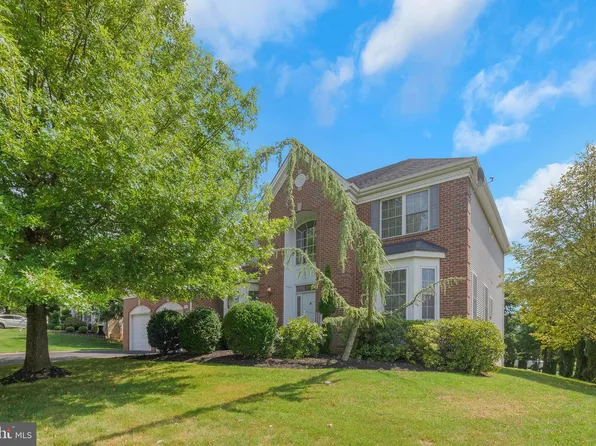 2709 Primrose Ln, Huntingdon Valley, PA 19006