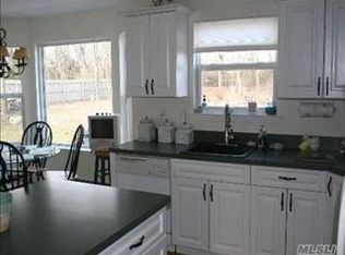 12 Little Treasure Dr, Medford, NY 11763