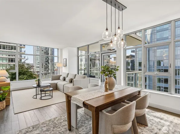 588 Bell Street #1102, Seattle, WA 98121