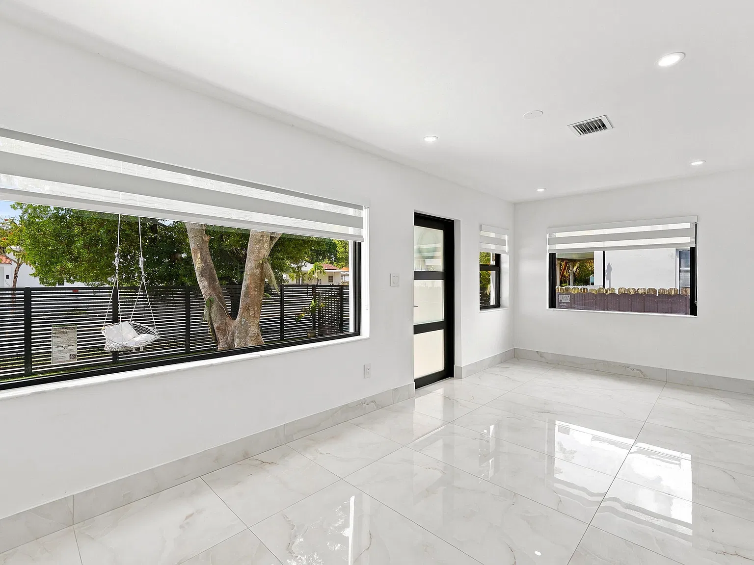 5 bed, 4.0 bath, 1670 sqft, $4,800 — Photo 4