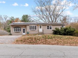 77 Macarthur Blvd, Coventry, RI 02816