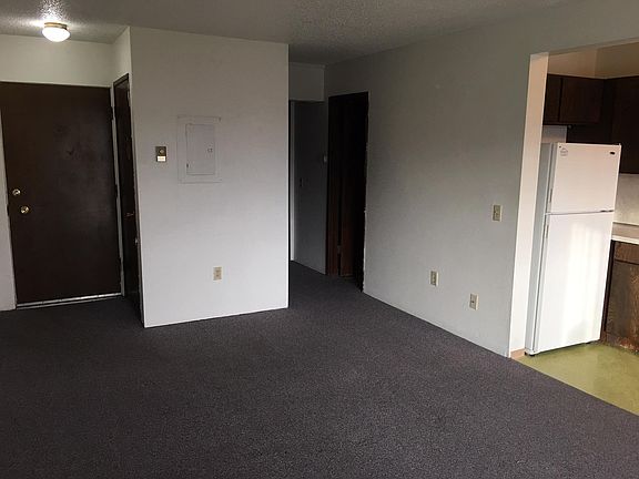 2nd image of 630 NE Maiden Ln APT 34