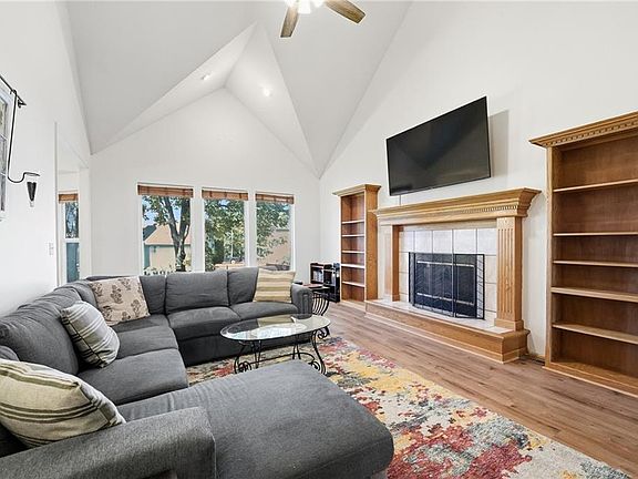 3rd image of 3920 SW Brian Ln