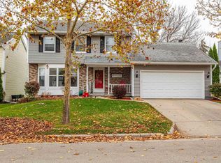 13 Stonehedge Ct, Madison, WI 53717