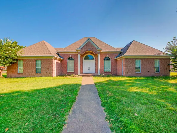 301 Foxfield Cv, Marion, AR 72364