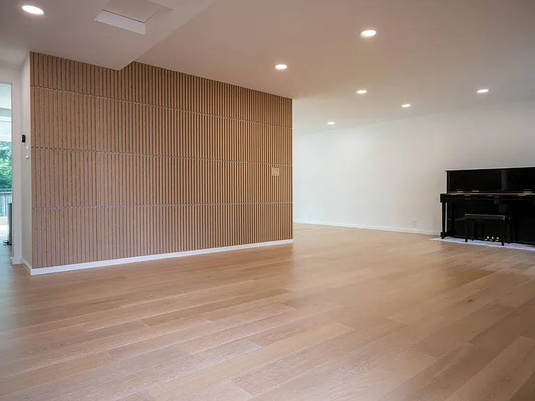 Living Room, (Piano will be removed)