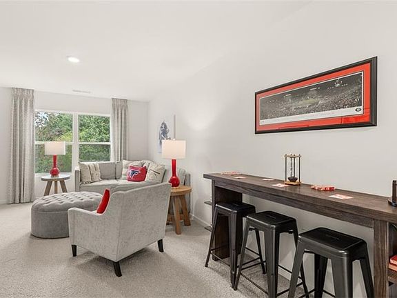 4th image of 809 Pelham Way