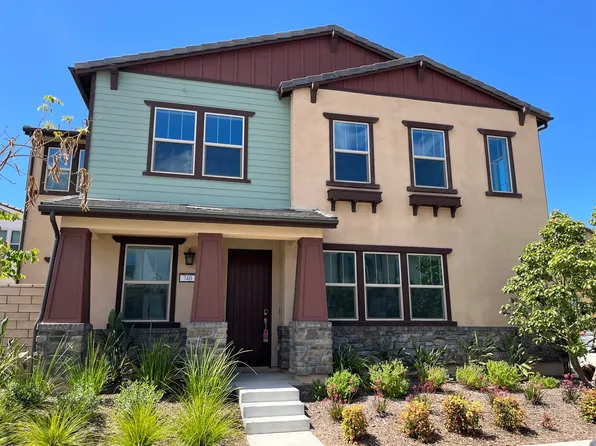 740 Edward Scholle Dr, Camarillo, CA 93010