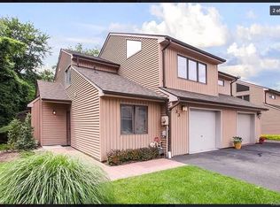 21 Contempra Cir, Tappan, NY 10983
