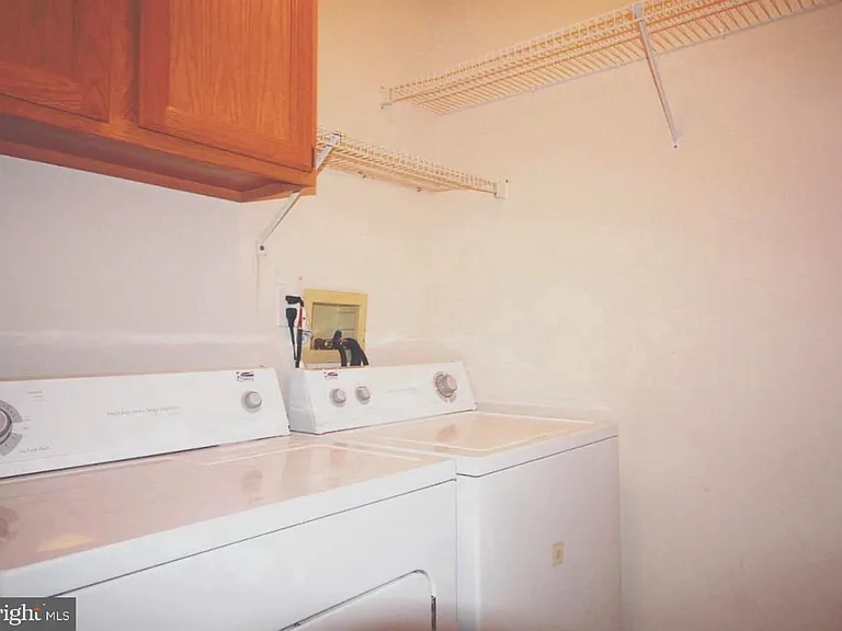 508 Ascot Ct — Photo 22