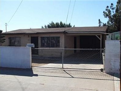 1st image of 920 Pleasant Ln