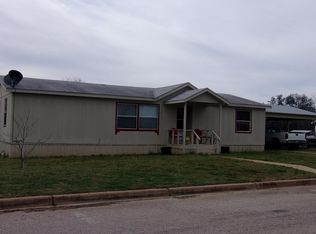 510 E Luce St, Llano, TX 78643