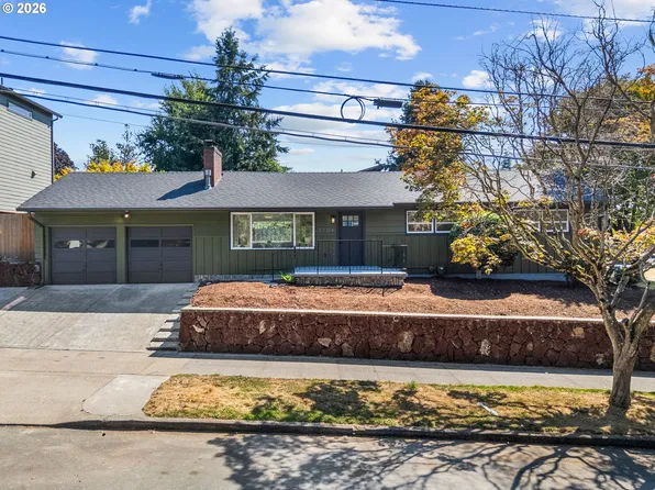 3704 SE Raymond St, Portland, OR 97202