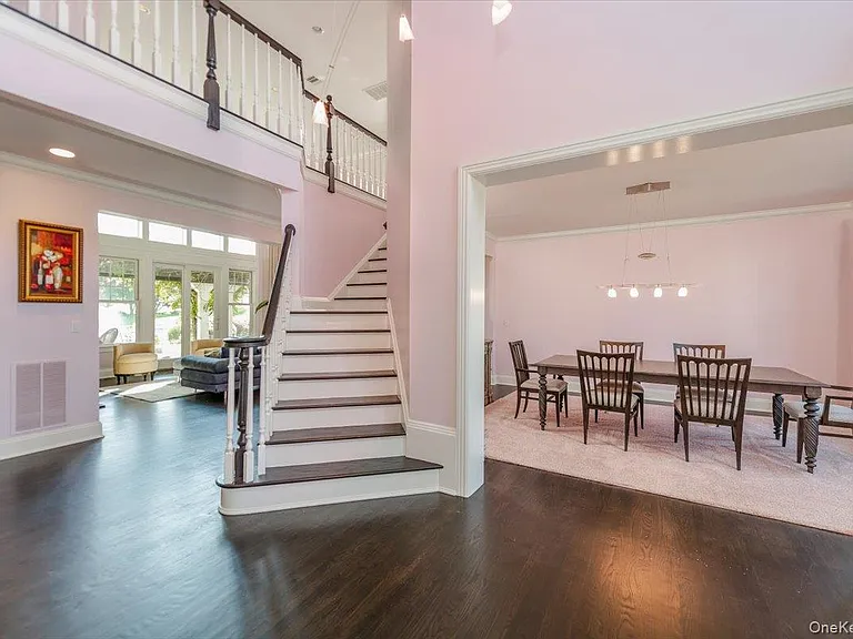 53 Pembroke Dr — Photo 5