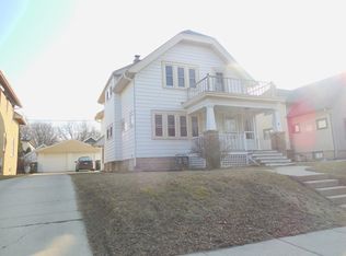 5923-5925 W Wells St #5923, Milwaukee, WI 53213