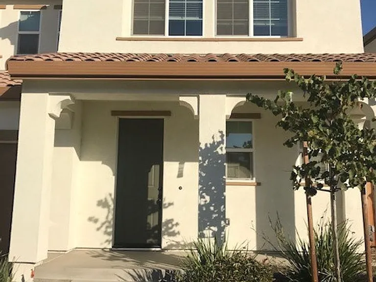 3828 Aircraft Way — Photo 1