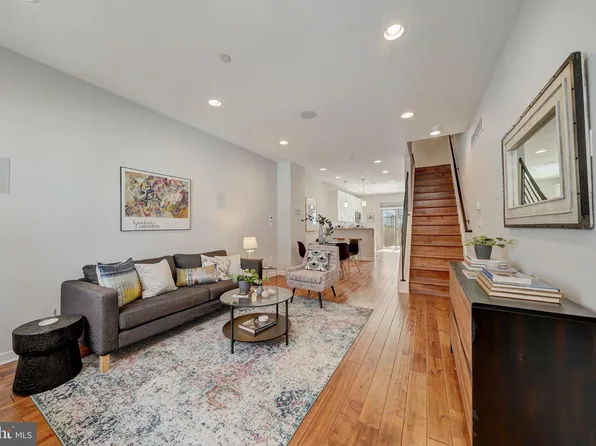 2418 Manton St, Philadelphia, PA 19146