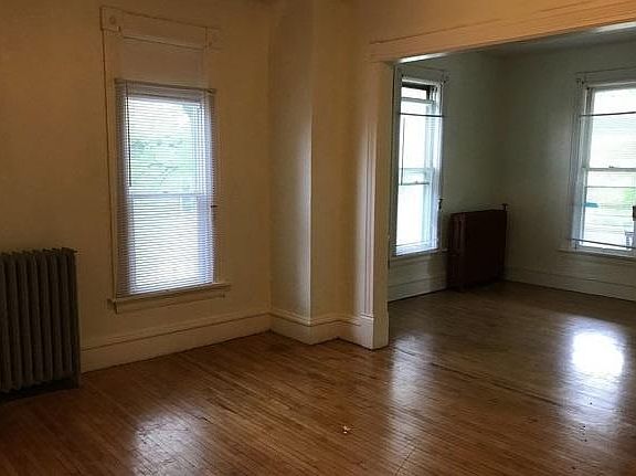 5th image of 1169 Reaney Ave #2