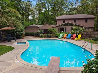 10835 Oaktree Rd, Fort Wayne, IN 46845