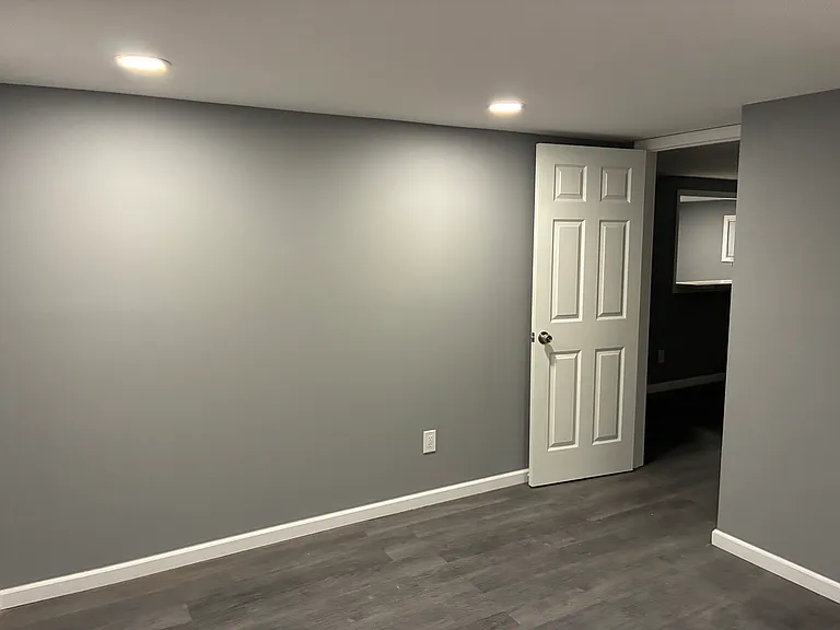 765 W Outer Dr — Photo 5