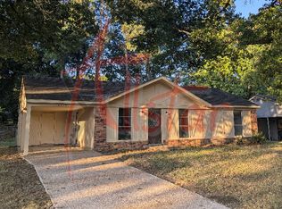 2705 Magnolia Dr, Horn Lake, MS 38637