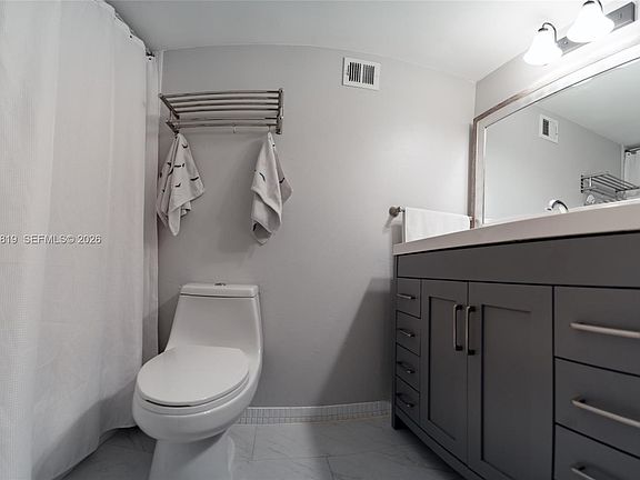 4th image of 2001 Atlantic Shores Blvd APT 320