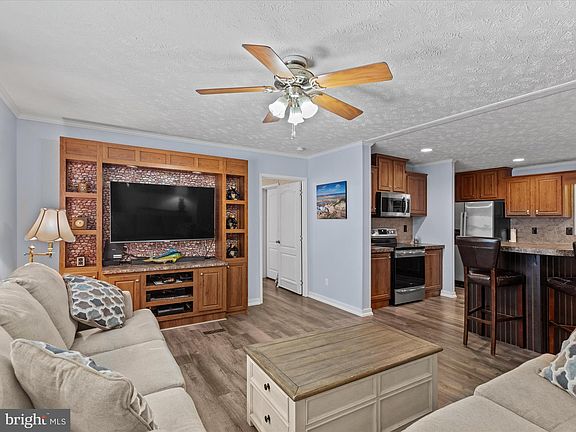 5th image of 25776 Hall Mark St