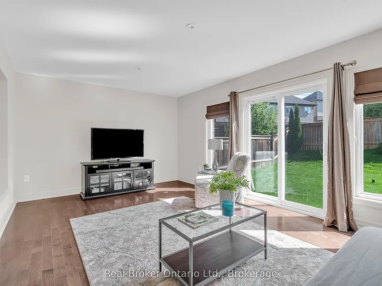 41 Samuel Dr — Photo 12