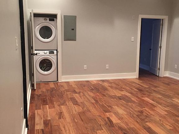 4th image of 1025 E Montgomery Ave #2B
