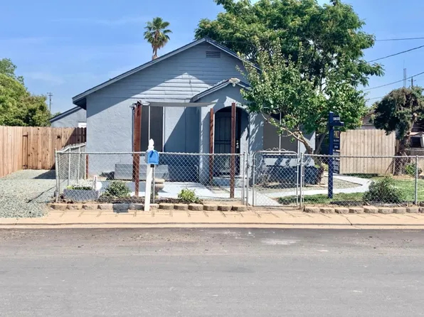 1515 4th St, Escalon, CA 95320