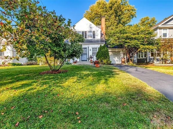 211 Grove Ave, Cincinnati, OH 45215