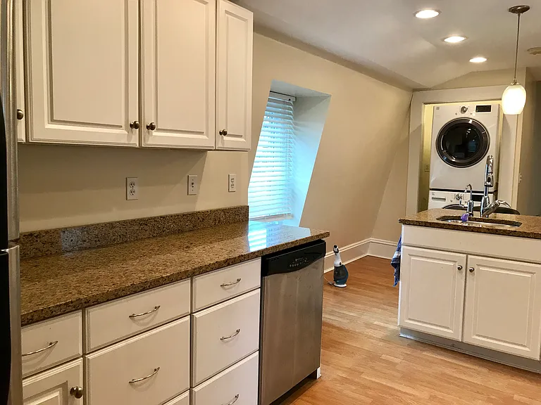 654 Main St #1 — Photo 7