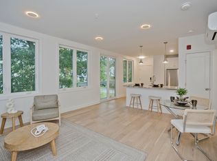 107 Williams St #2B, Northampton, MA 01060