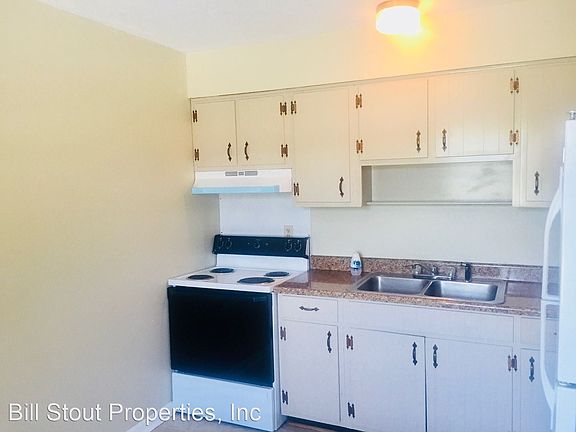 4th image of 1704 Sadie Ln APT 7