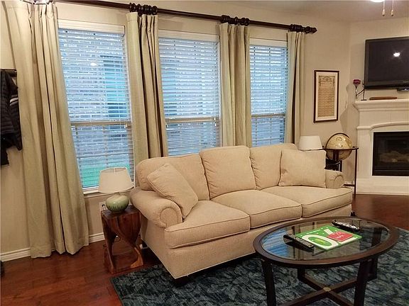 4th image of 4229 Riverview Dr
