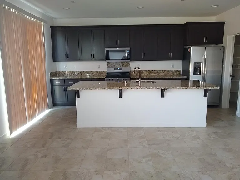 2300 Spitfire Way — Photo 5