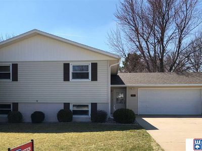 1610 Meadow Ln, York, NE, 68467