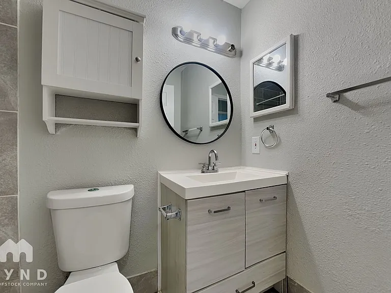 209 Banyan Ct — Photo 16