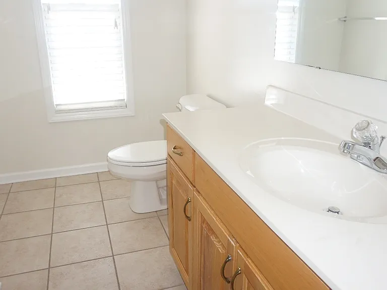 87 Arlington Dr — Photo 22