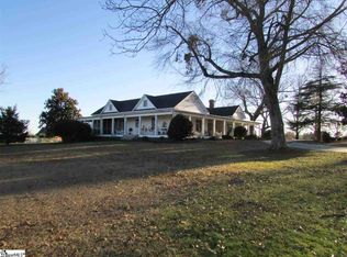 1626 Belle Shoals Rd, Pickens, SC 29671