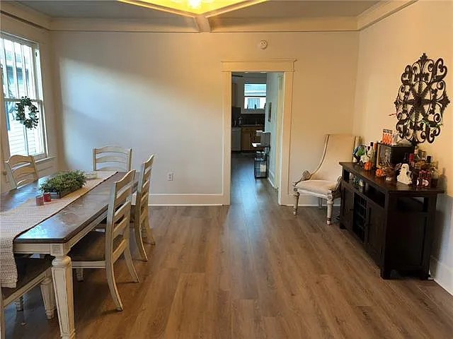 2427 Peniston St — Photo 7