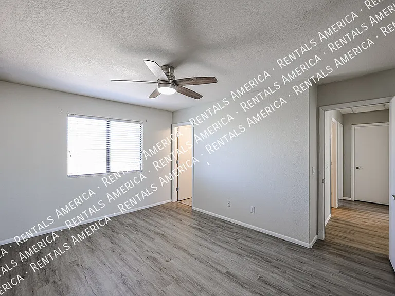 22442 N 21st St — Photo 28