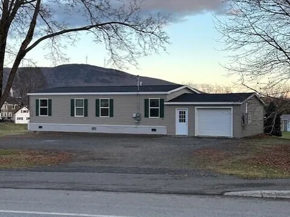 19 Main Street, Mars Hill, ME 04758