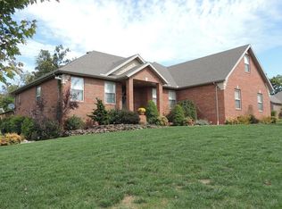 60 Winchester Dr, Monett, MO 65708