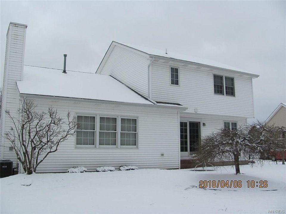 2nd image of 2227 Woodsfield Dr
