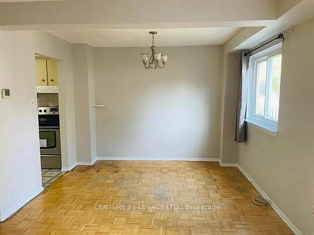 65 Bradstone Sq #UPPER — Photo 3
