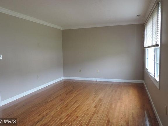 4th image of 223 Bluebird Dr