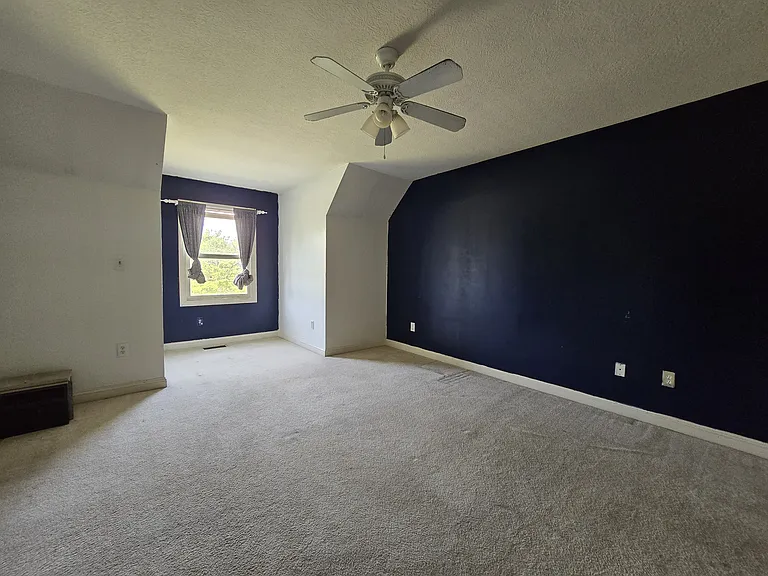 3034 Russell Rd — Photo 7