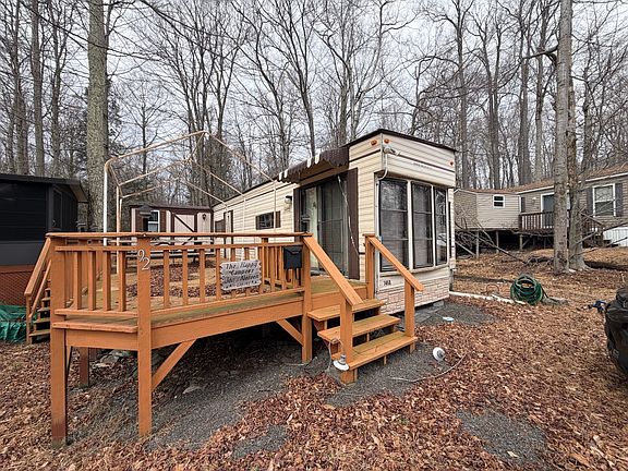 2nd image of 92 Hemlock Trl
