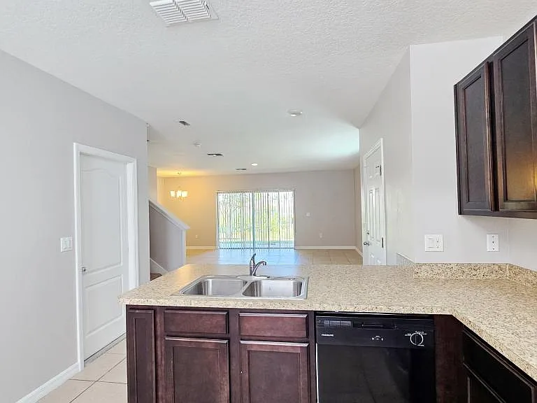 364 Arbor Lakes Dr — Photo 11
